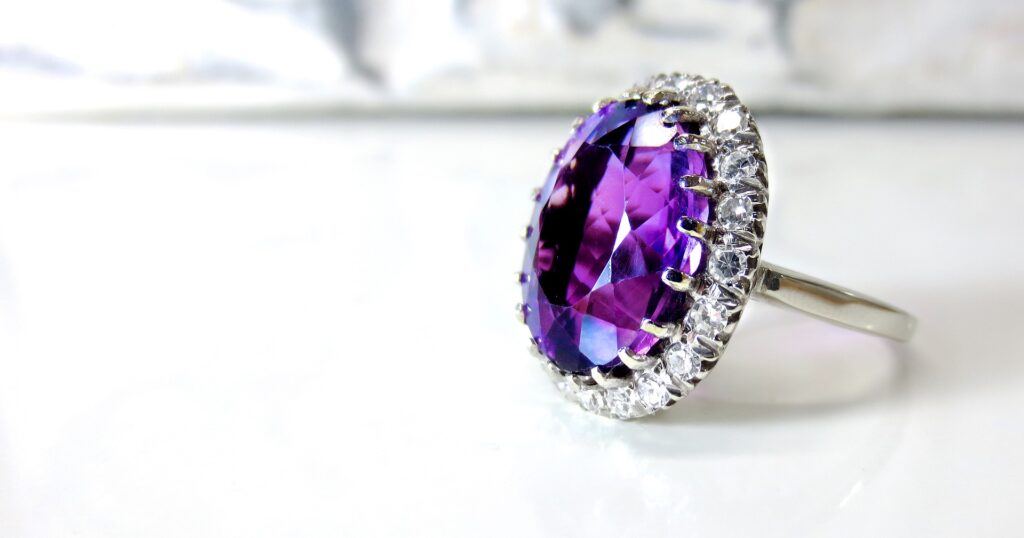 4 Essential Jewelry Website Features that Convert Browsers into Buyers 16 amethyst 2186842 1920